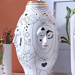 Ваза с декоративными лицами и графическими элементами в виде сердец и символов Faces of Imagination варинант исполнения - 7 | Loft Concept в Брянске