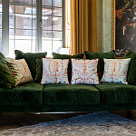 Декоративная подушка светло-зеленая с растительным орнаментом Raffael Floral Green Cushion варинант исполнения - 2 | Loft Concept в Брянске