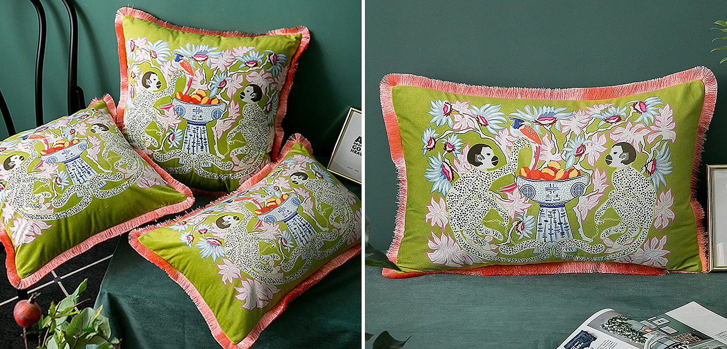 Декоративная подушка Two Monkeys on Green Long Cushion Декоративная подушка Two Monkeys on Green Long Cushion - Loft-Concept в Брянске