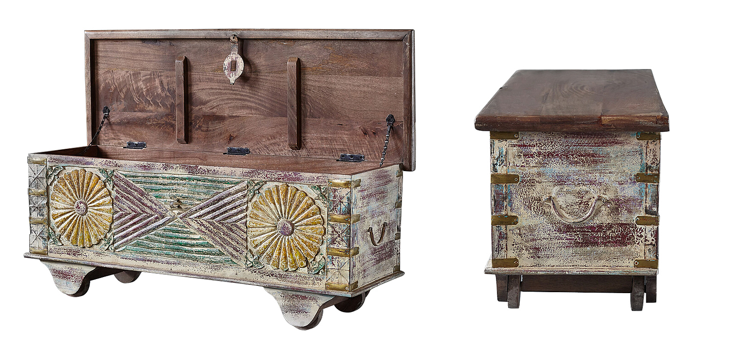 Сундук резной Advaith Carved Antique Chest Сундук резной Advaith Carved Antique Chest - Loft-Concept в Брянске