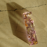 Подставка для телефона из эпоксидной смолы с цветами розовая Epoxy Flowers Phone Stand Pink варинант исполнения - 7 | Loft Concept в Брянске